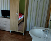 Ansicht WG-Zimmer Waschbecken